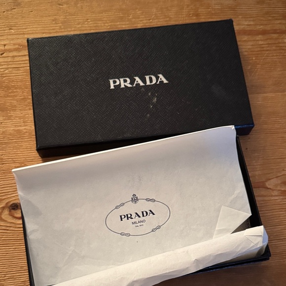Prada Silver Chain Wallet - Picture 10 of 11